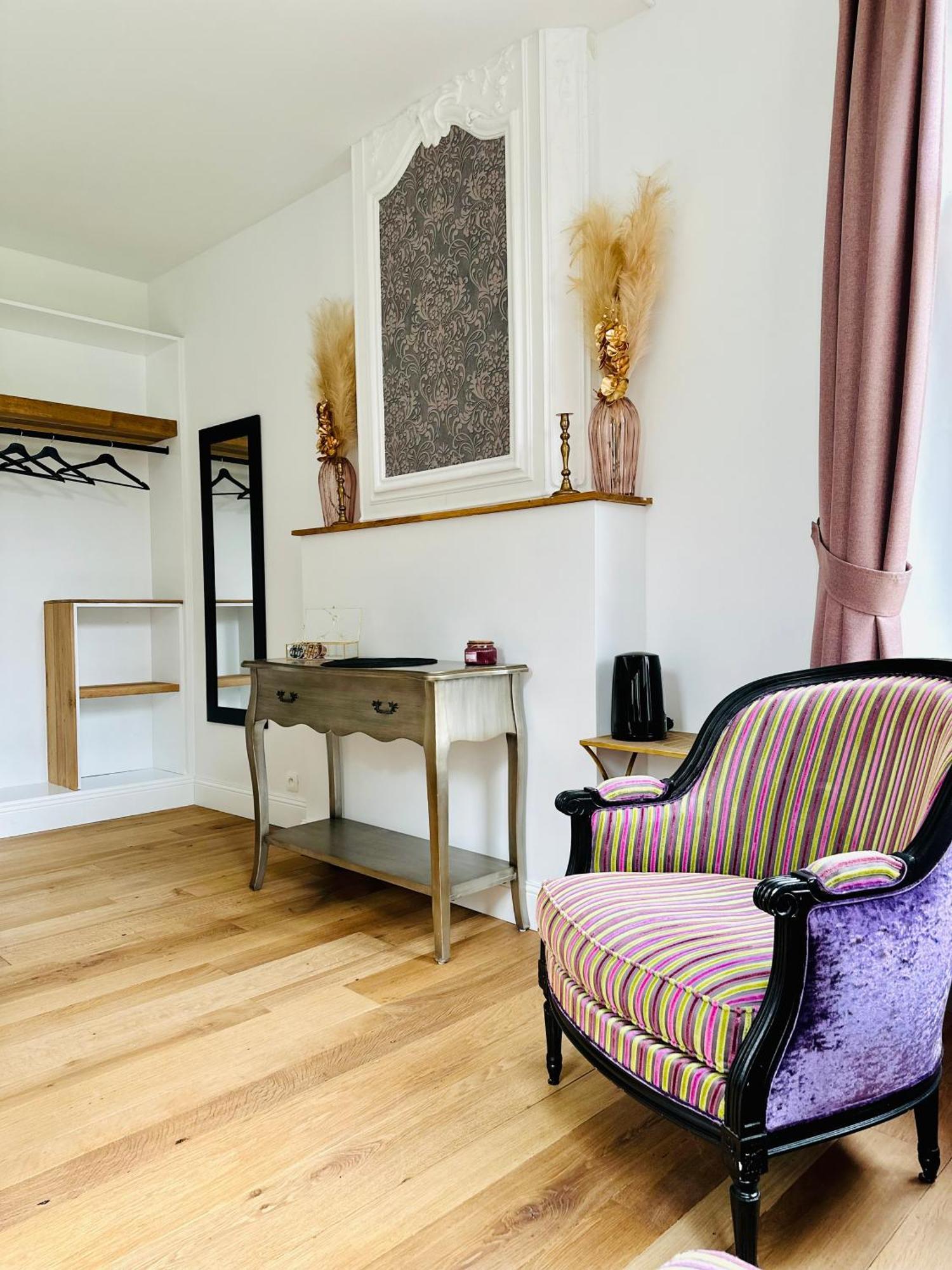 Suite Luxueuse Au Chateau De Saint Vitu 104 Tinlot Bagian luar foto